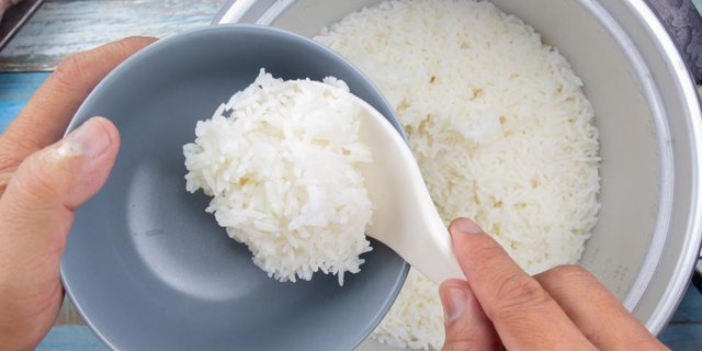 resources news 2022 05 11 63109 konsumsi nasi putih bisa bikin kada kolesterol naik mitos atau fakta 220511x